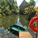 La Maison Labonnechose - Piscine Chauffee - Calme - Jeux * Notre-Dame-de-Fresnay