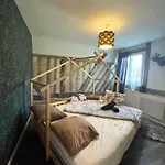 Dom wakacyjny La Maison Labonnechose - Piscine Chauffee - Calme - Jeux Notre-Dame-de-Fresnay