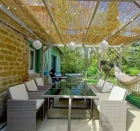 La Maison Labonnechose - Piscine Chauffee - Calme - Jeux Notre-Dame-de-Fresnay