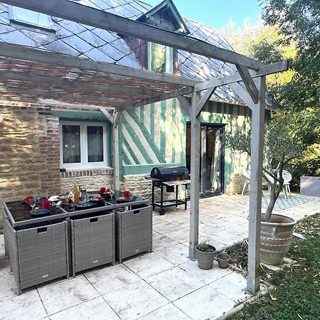 Holiday home La Maison Labonnechose - Piscine Chauffee - Calme - Jeux *