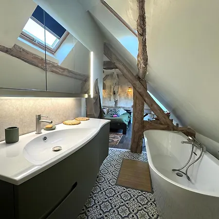 Vakantiehuis La Maison Labonnechose - Piscine Chauffee - Calme - Jeux *