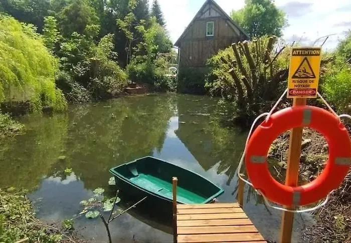 La Maison Labonnechose - Piscine Chauffee - Calme - Jeux * Notre-Dame-de-Fresnay