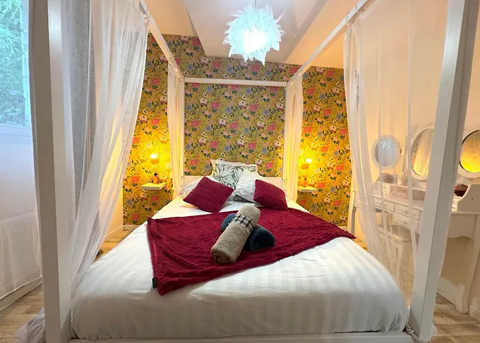 Dom wakacyjny La Maison Labonnechose - Piscine Chauffee - Calme - Jeux Notre-Dame-de-Fresnay