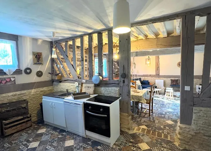 La Maison Labonnechose - Piscine Chauffee - Calme - Jeux Holiday home