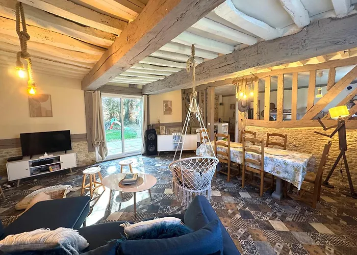 Holiday home La Maison Labonnechose - Piscine Chauffee - Calme - Jeux *